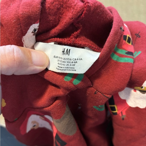 5T H&M Christmas Sweatsuit - Picture 3 of 4